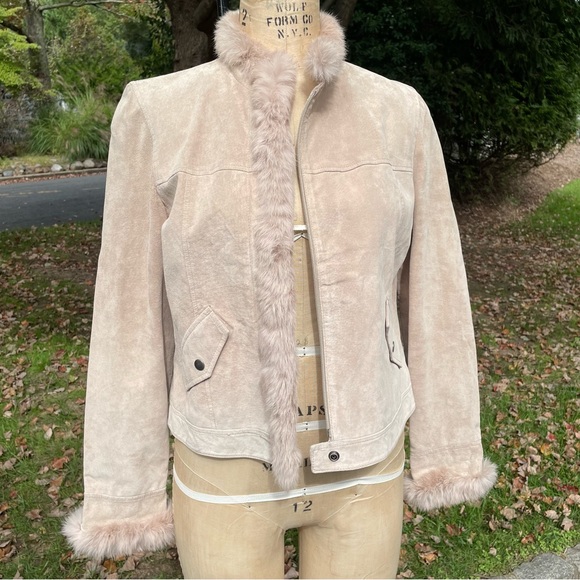 Révue | Suede Jacket - Picture 9 of 10